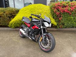 2013 Triumph STREET TRIPLE R Black