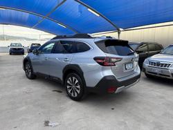 2024 Subaru Outback AWD Touring