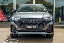 2025 Audi Q8 55 TFSI S line