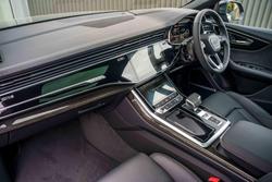 2025 Audi Q8 55 TFSI S line