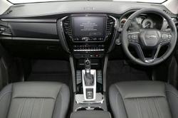 2025 Isuzu MU-X LS-T