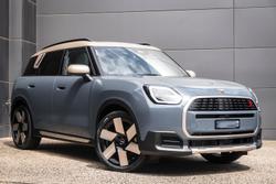 2025 MINI Countryman S Favoured