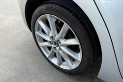 2017 Mazda 3 SP25 GT