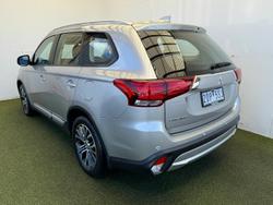 2017 Mitsubishi Outlander ES ADAS