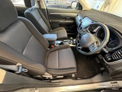 2017 Mitsubishi Outlander ES ADAS