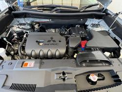 2017 Mitsubishi Outlander ES ADAS