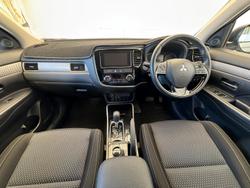 2017 Mitsubishi Outlander ES ADAS