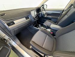 2017 Mitsubishi Outlander ES ADAS