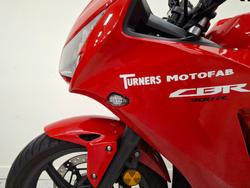 2015 Honda CBR300R Red