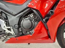 2015 Honda CBR300R Red