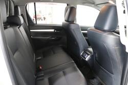 2020 Toyota Hilux SR5