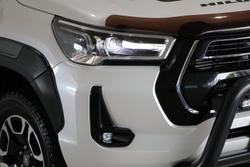 2020 Toyota Hilux SR5