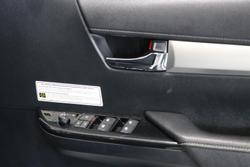 2020 Toyota Hilux SR5