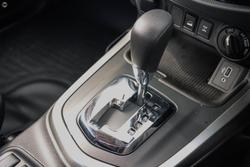 2025 Nissan Navara SL