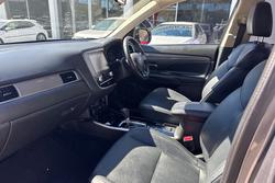 2019 Mitsubishi Outlander Exceed