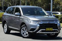 2020 Mitsubishi Outlander ES