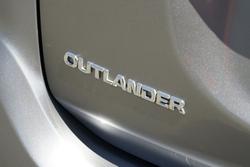 2020 Mitsubishi Outlander ES