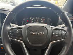 2024 Isuzu MU-X X-TERRAIN