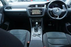 2017 Volkswagen
Tiguan 132TSI Adventure