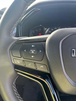 2025 Isuzu D-MAX BLADE