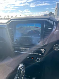 2025 Isuzu D-MAX BLADE