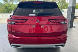 2021 Mitsubishi Outlander LS