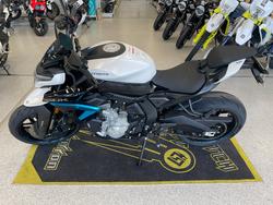 2025 CFMOTO 675 NK WHITE