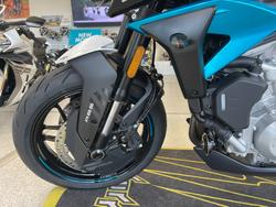 2025 CFMOTO 675 NK WHITE