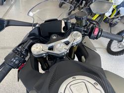 2025 CFMOTO 450 SR S JET BLACK
