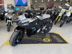 2025 CFMOTO 675 SR-R NEBULA BLACK