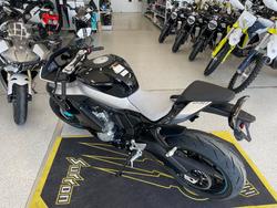 2025 CFMOTO 675 SR-R NEBULA BLACK