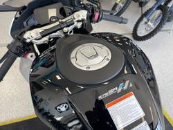 2025 CFMOTO 675 SR-R NEBULA BLACK