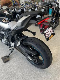 2025 CFMOTO 675 SR-R NEBULA BLACK