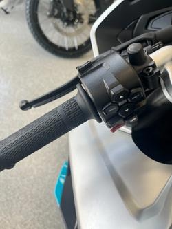 2025 CFMOTO 675 SR-R NEBULA BLACK