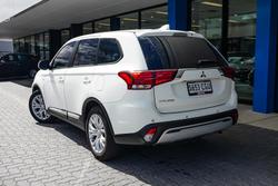 2020 Mitsubishi Outlander ES