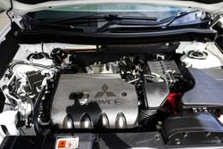 2020 Mitsubishi Outlander ES