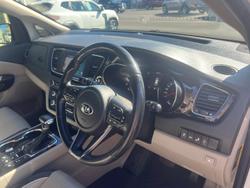 2019 Kia
                Carnival Platinum