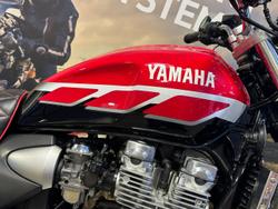 2000 Yamaha XJR1300 XJR Red