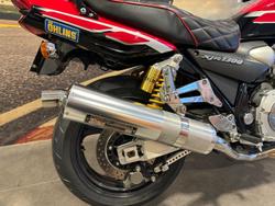 2000 Yamaha XJR1300 XJR Red