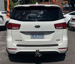 2017 Kia Carnival SLi