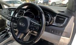 2017 Kia Carnival SLi