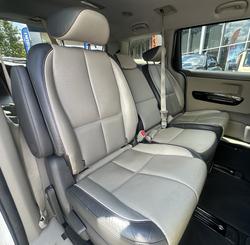 2017 Kia Carnival SLi