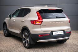 2025 Volvo XC40 Plus B4