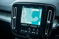 2025 Volvo XC40 Plus B4