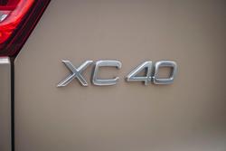 2025 Volvo XC40 Plus B4