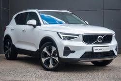 2025 Volvo XC40 Plus B4