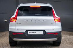 2025 Volvo XC40 Plus B4