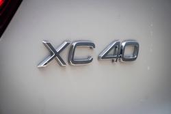 2025 Volvo XC40 Plus B4