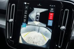 2025 Volvo XC40 Plus B4