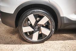 2025 Volvo
EX40 Ultra Twin Motor Performance